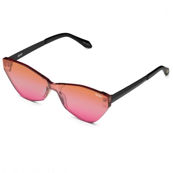 QUAY Catwalk Sunglasses Coral Pink Mirror Lenses - Picture 3 of 9